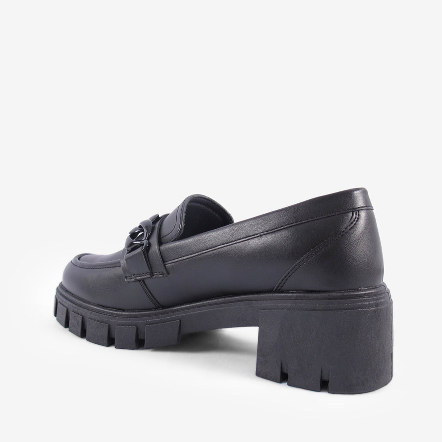 UNA BLACK